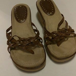 Mudd platform flip-flop brown sandal